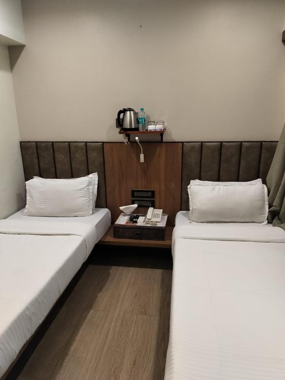 Hotel Olten Mumbai Bagian luar foto