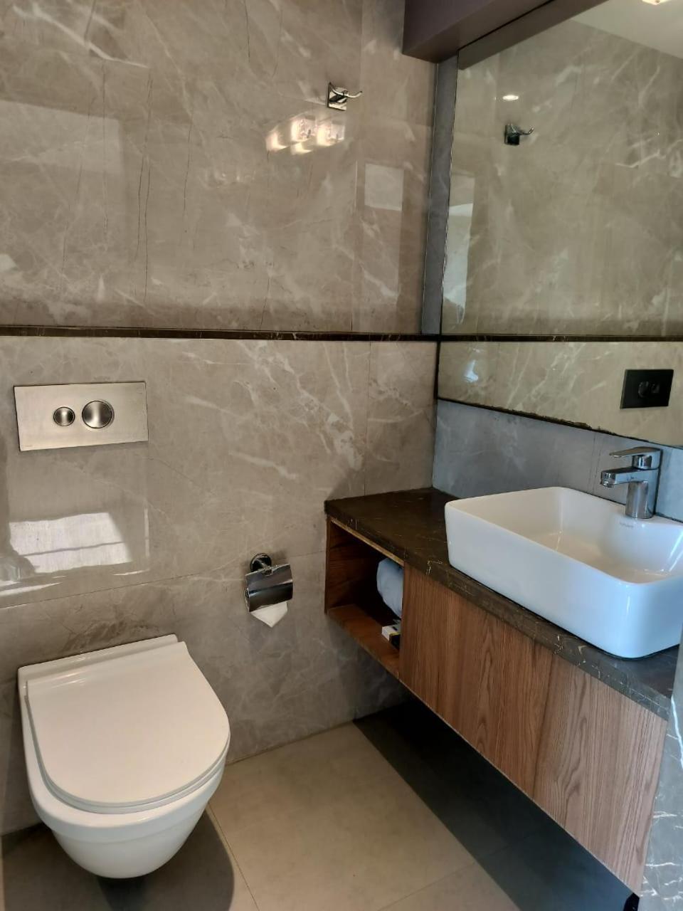 Hotel Olten Mumbai Bagian luar foto
